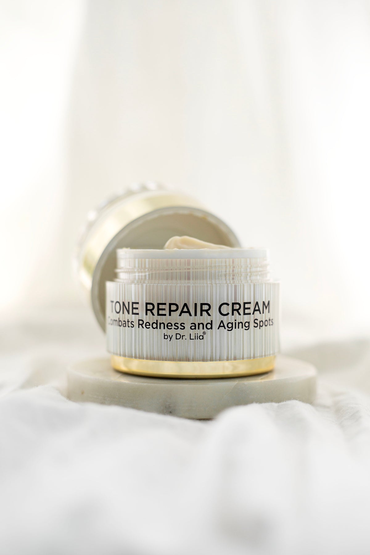 Dark Spot Repair Cream — Alpha Arbutin, Niacinamide & Vitamin C