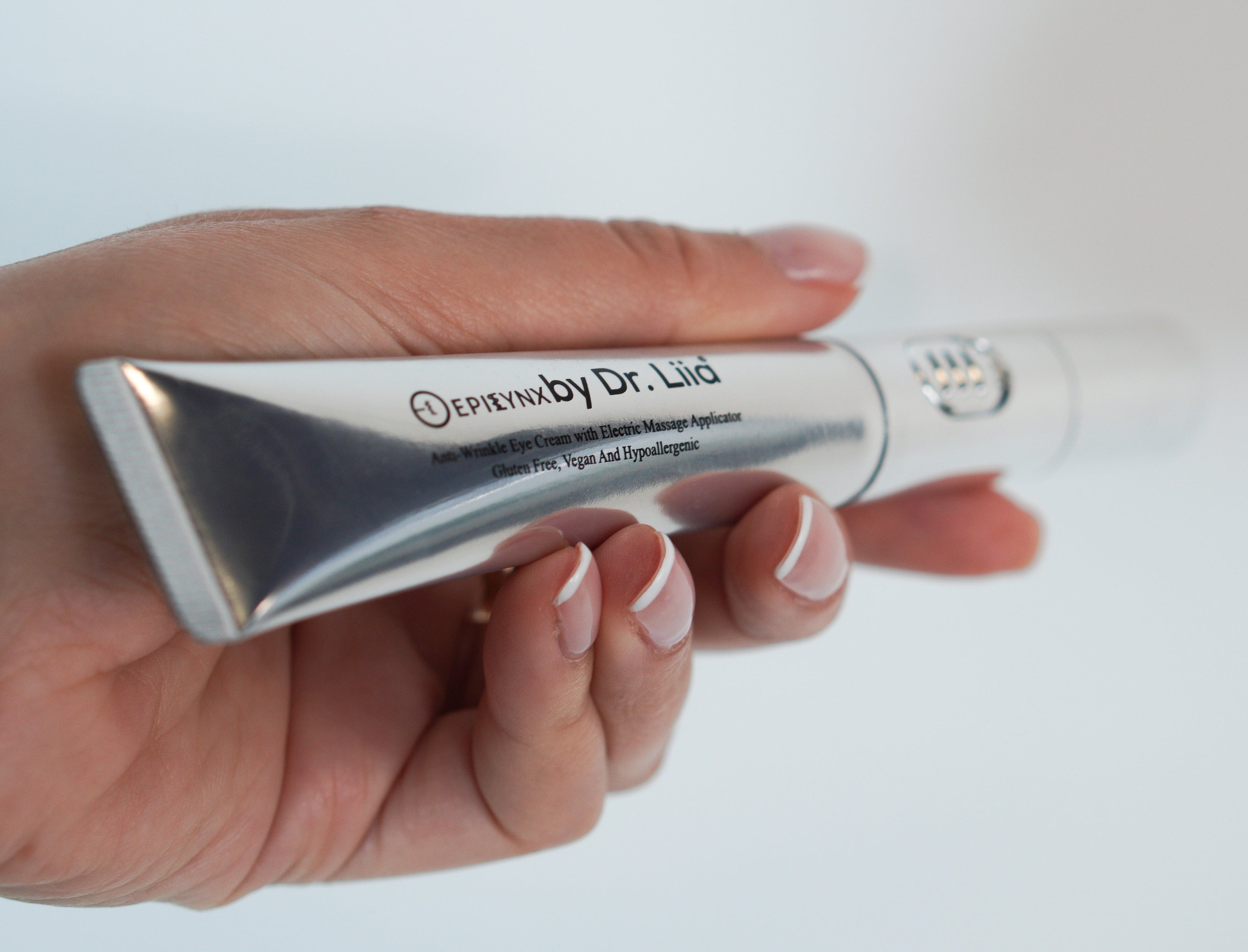 Crema Contorno de Ojos Descongestiva Ultra Renewal — Vegana y Sin Gluten